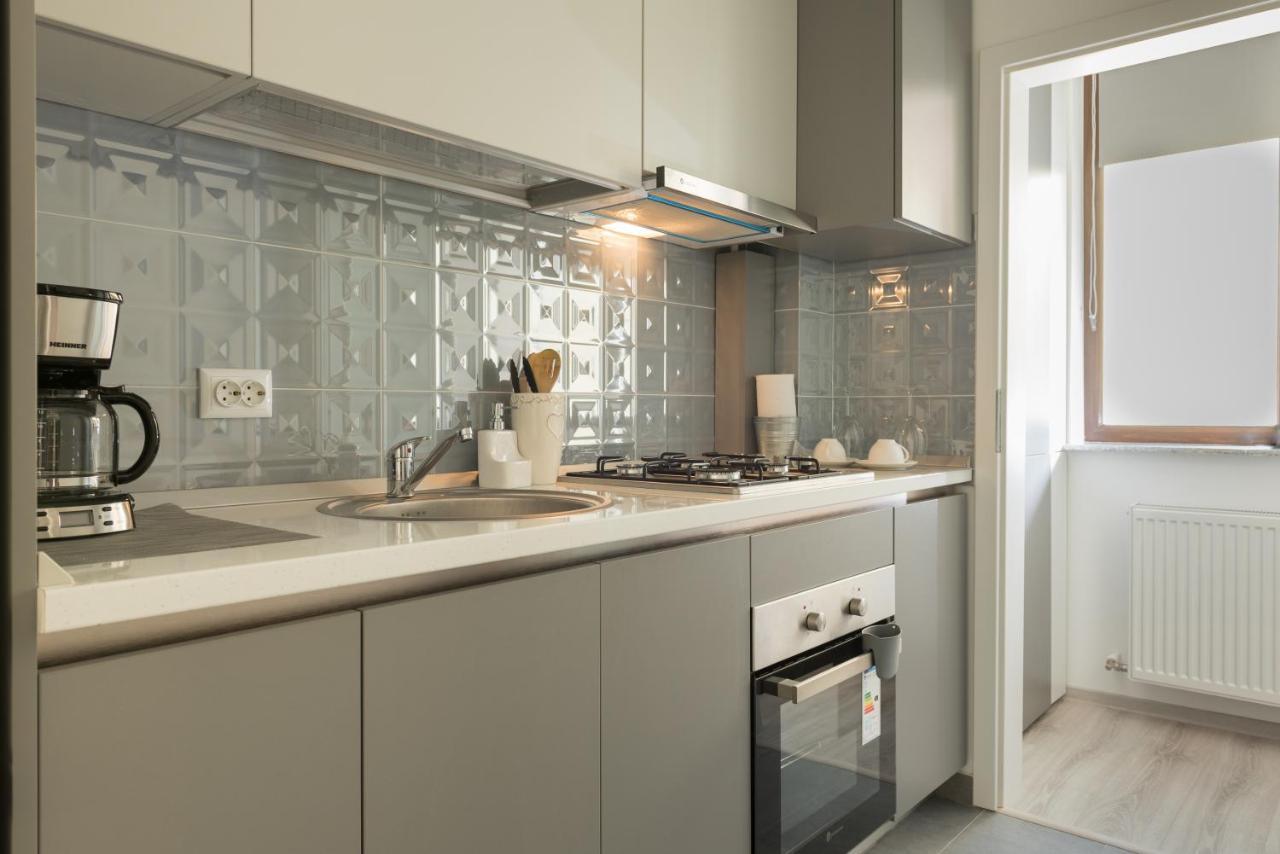 The Chic Minimalist - Apartment Iasi Luaran gambar